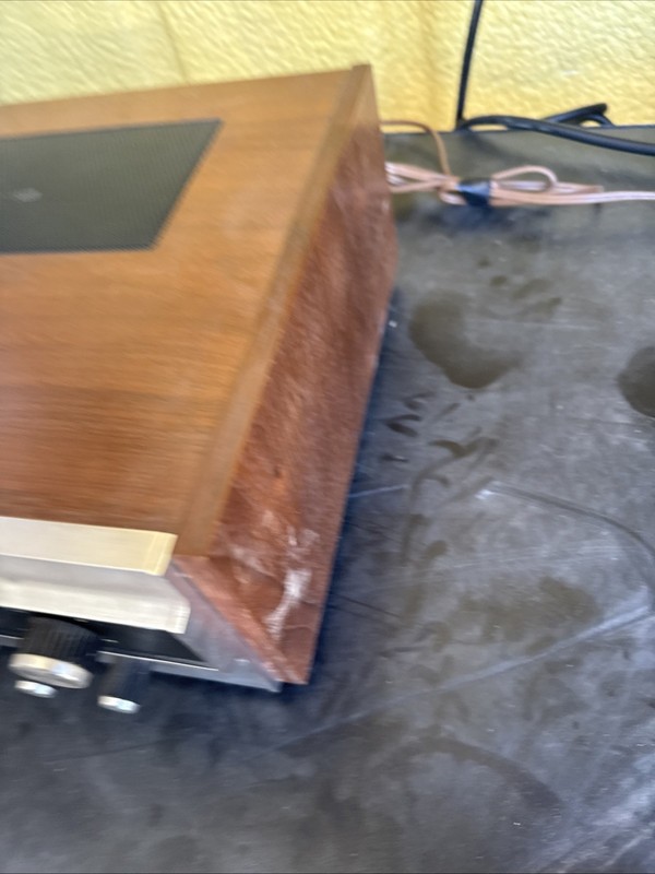 Sherwood S-7100 AM/FM Stereo Receiver Parts Powers On gallery