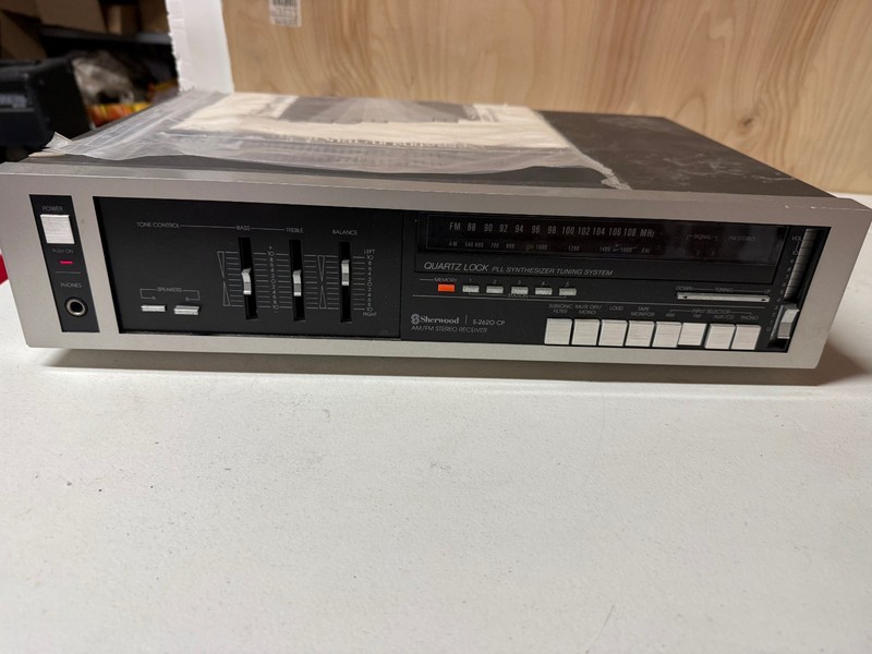 Vintage 1982 Sherwood S-2620 CP AM FM Stereo Receiver Quartz Lock Synthesizer