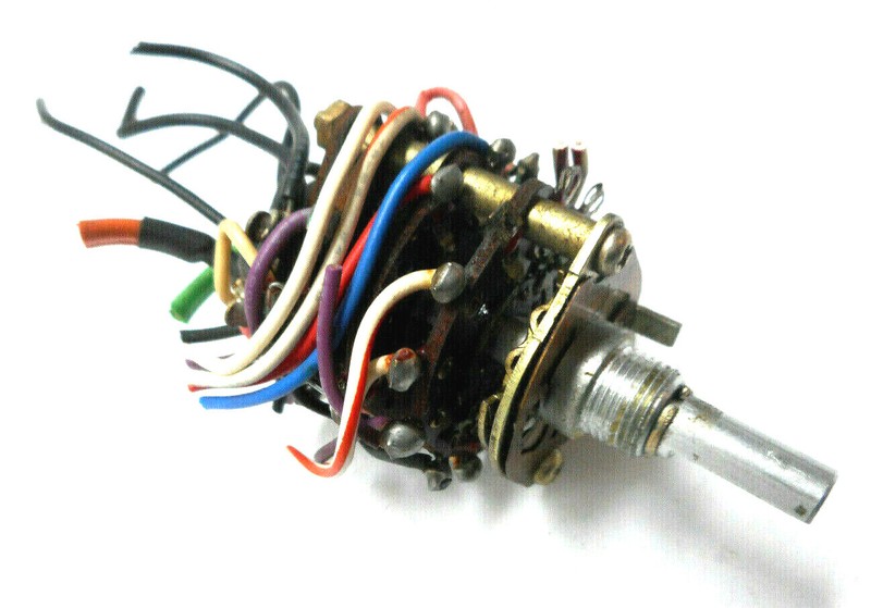 MARANTZ MODEL 4220 RECEIVER - LOT OF 2 SELECTORS (MODE+FUNCTION) - PARTING OUT gallery