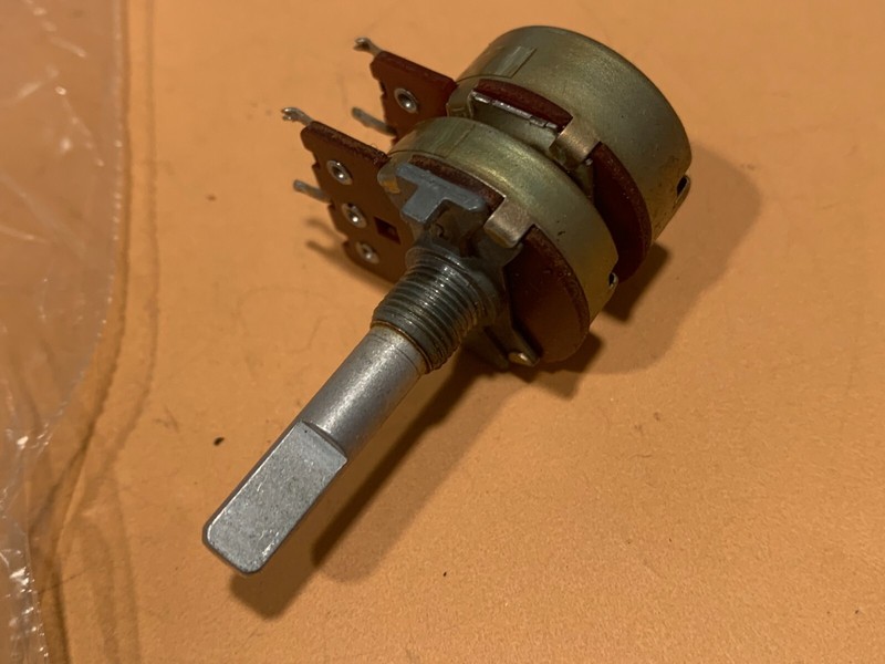 Technics SA-5470 Stereo Receiver Parting Out Treble Potentiometer gallery