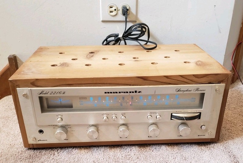 Marantz 2216B Stereo Receiver Needs Antenna Tested and Works With Custom Wood