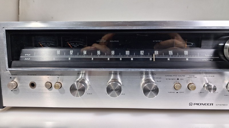 PIONEER SX-590 VINTAGE STEREO RECEIVER gallery