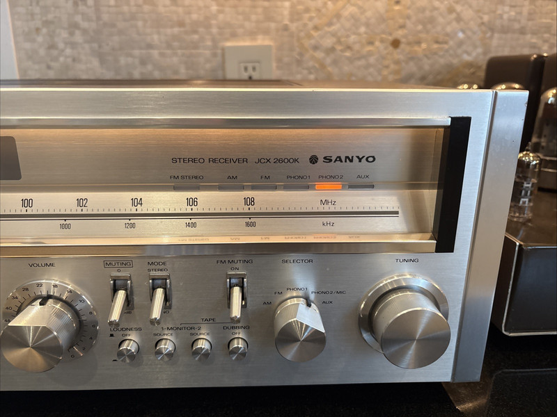 Sanyo JCX 2600K AM/FM Stereo Receiver 85 WPC Open Box Perfect Working Condition gallery