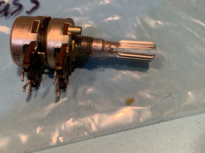 Kenwood KR-9340 Vintage Quad Receiver Parting Out Bass Potentiometer