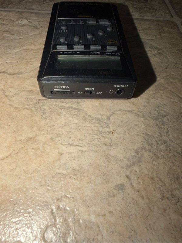 Toshiba RP-2059 AM FM Stereo Digital Synthesizer Receiver Japan - Vintage * gallery