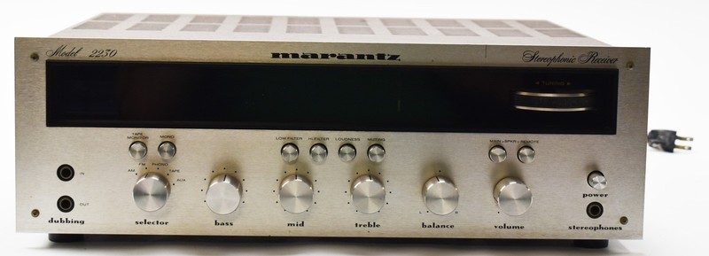 Vintage Marantz Model 2230 Stereo Receiver - Just Serviced! gallery