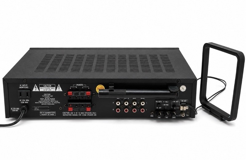 Vintage Realistic STA-700 AM FM Stereo Receiver Tested Working Radio Shack gallery