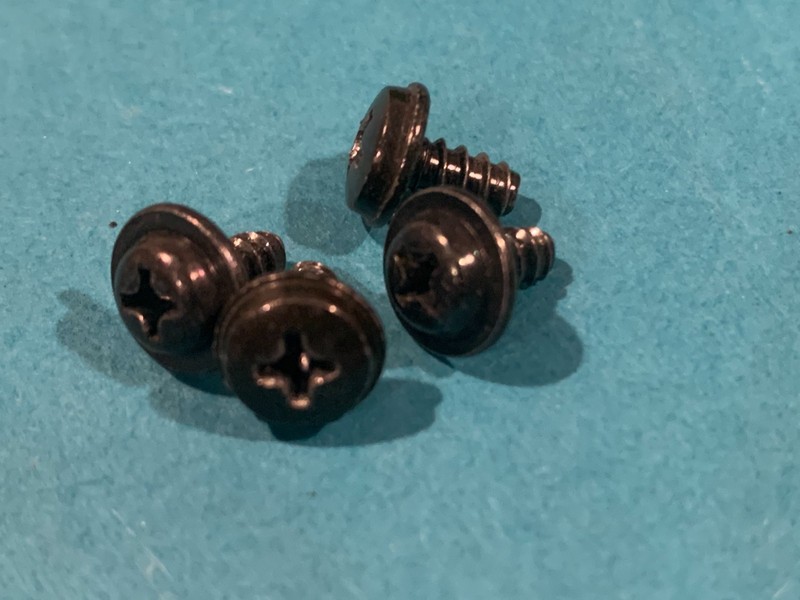 Marantz 2220 Stereo Receiver – Parting Out – Cabinet Cover Screw Set