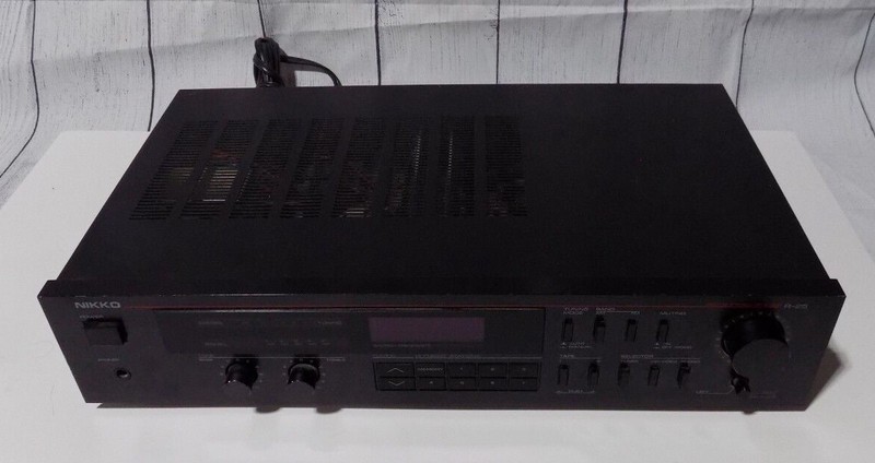 TESTED and WORKING Nikko R-25 AM/FM Stereo Receiver Minor Issues, Please READ
