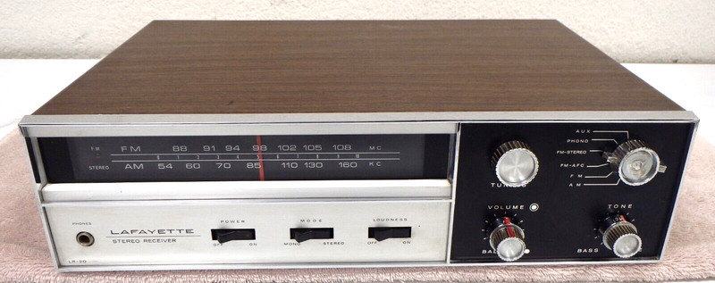 1970's LAFAYETTE LR-20 AM/FM Stereo Receiver w/Phono & Aux. Parts/Repair Tested