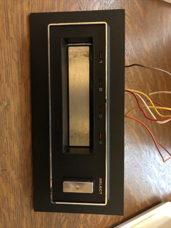 Used Magnavox VE16-07-AA Cover Plate With Lights 8-track 76-180518