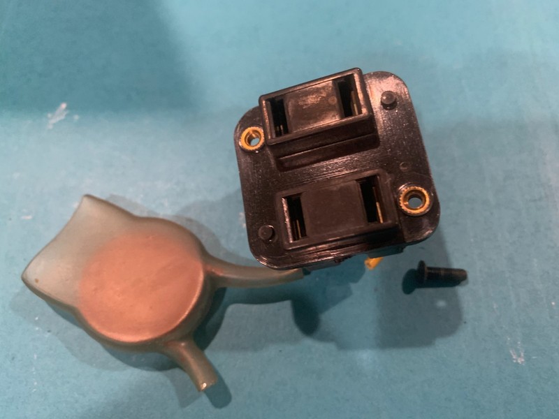 Pioneer SX-590 Stereo Receiver Parting Out – AC Outlet