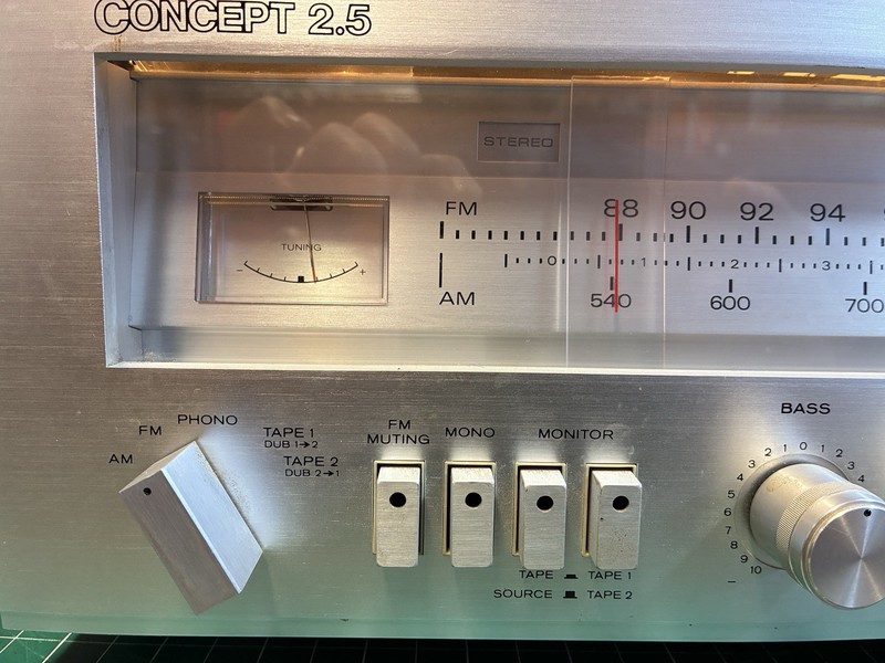 CONCEPT 2.5 Vintage 70's AM/FM Stereo Receiver w/Wood Case Japan Serviced gallery