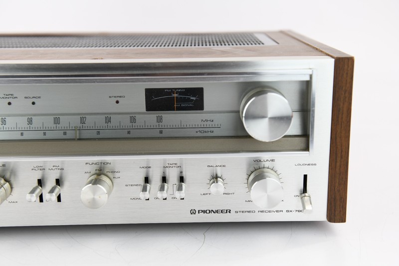 Vintage Pioneer SX-780 Stereo Receiver - Silver Face - Pro Serviced - Great Cond gallery