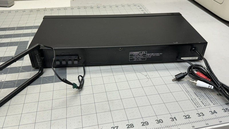 Vintage Fisher FM-39 AM/FM Stereo Synthesizer Tuner Studio Standard WORKS GREAT gallery