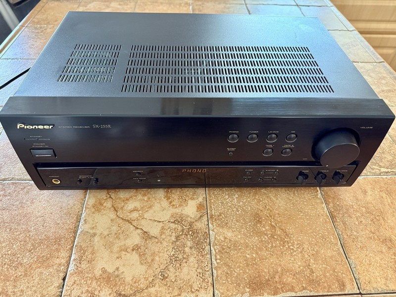 Pioneer SX-255R AM/FM Stereo Receiver Phono Amplifier No Remote Tested Read