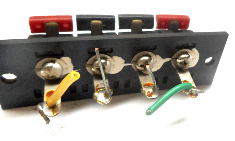 YAMAHA CR-600 STEREO RECEIVER - 1(one) SPEAKER TERMINAL - PARTING OUT gallery