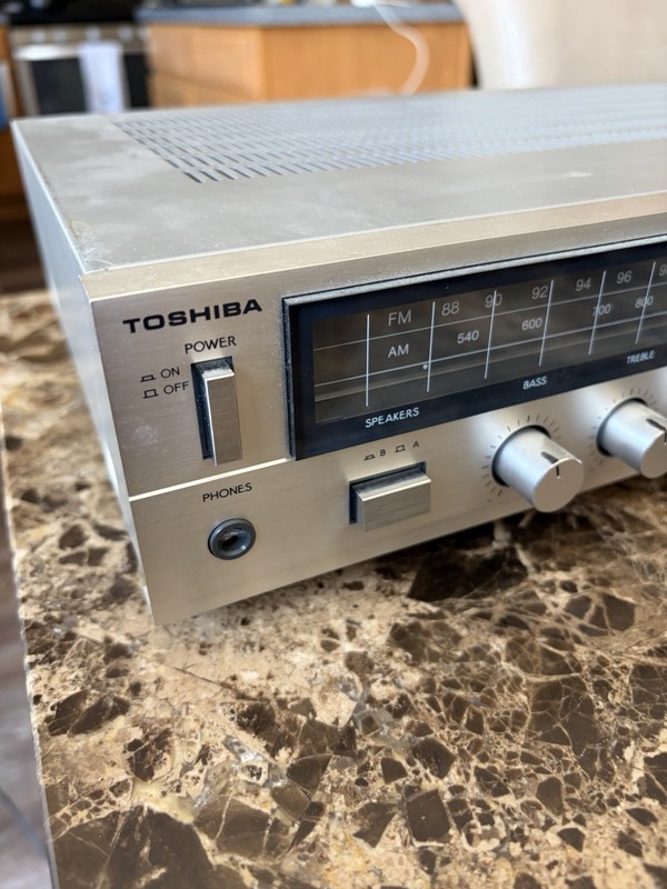Toshiba SA-R10 Stereo Receiver Clean Works Excellent Made In Japan gallery