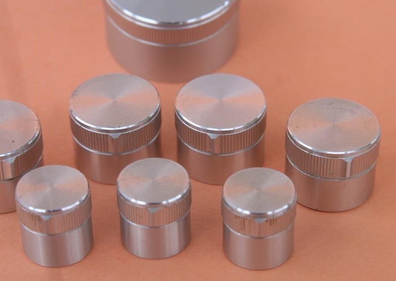 Kenwood KR-3600 Receiver Knobs - Complete Set gallery