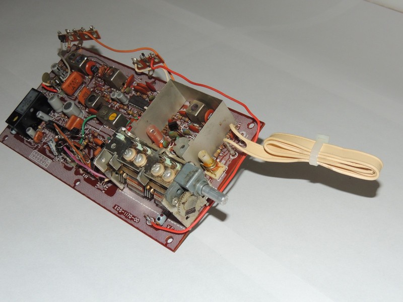 Kenwood Model Eleven AM/FM Tunner Board Assembly X05-1170-00 gallery