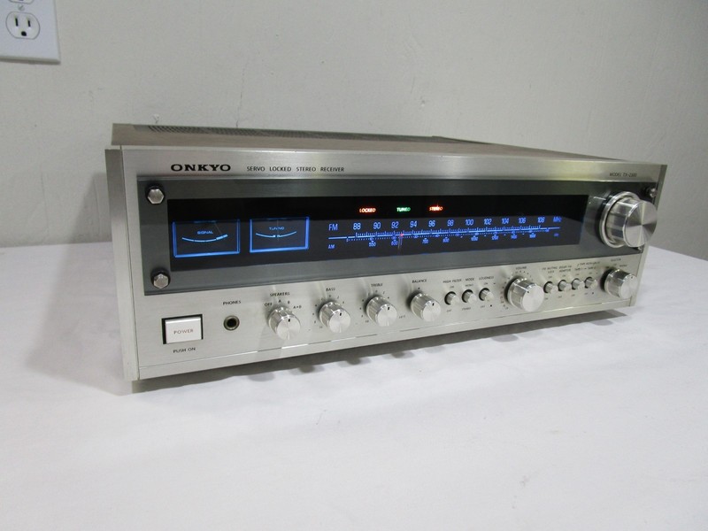 Nice Onkyo TX-2500 Stereo Receiver – Serviced / Recapped / LED Lamps —– Cool!