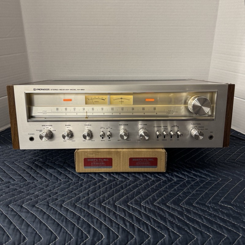 PIONEER SX-650 VINTAGE AM/FM STEREO RECEIVER - SERVICED - CLEANED - TESTED