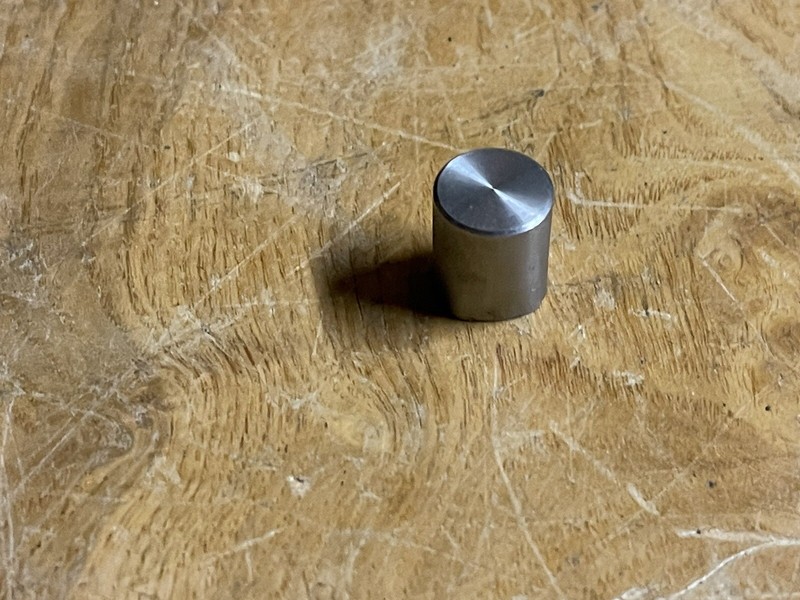 Kenwood KR-9400 Receiver Parts Out - Pushing Knob gallery