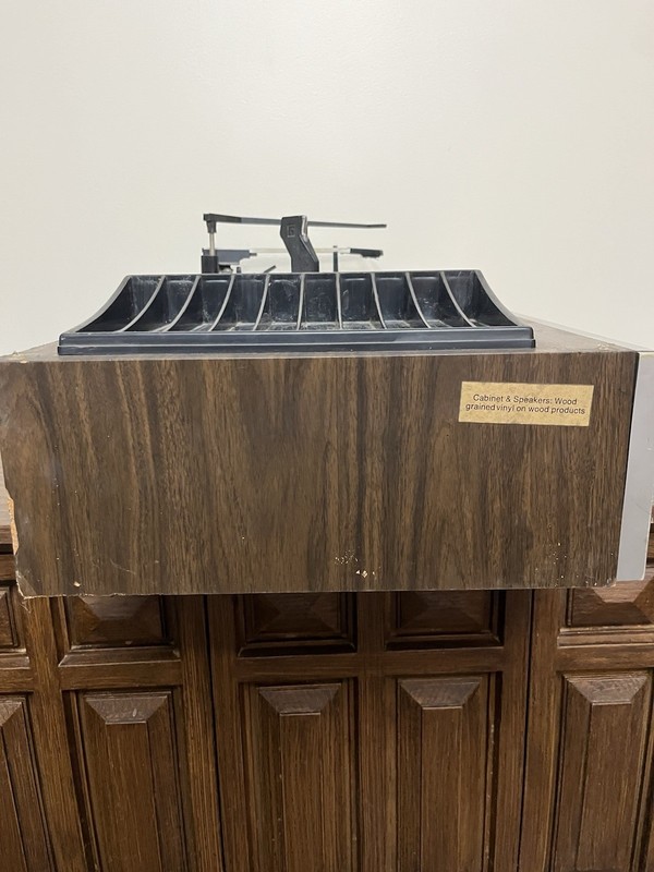 Capehart SKTR1500 Stereo w/ Dual 8-Track, Turntable, AM/FM – As Is gallery