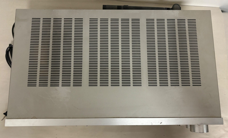 Realistic STA-870 AUDIO RECEIVER - FOR PARTS/REPAIR - LOW VOLUME, POWERS ON gallery