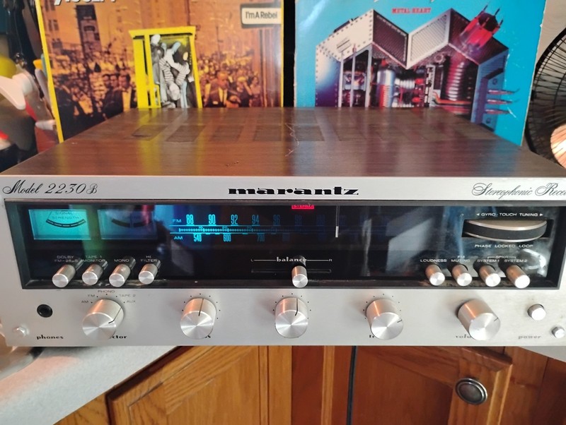 Pre-owned Marantz 2230B Vintage Stereo Receiver