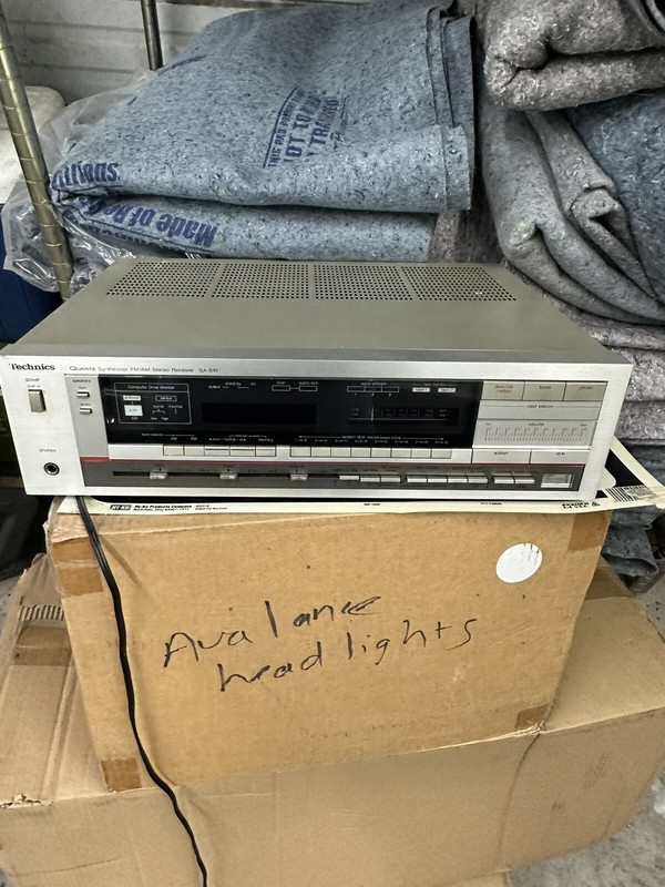 Technics sa-810 quartz synthesizer AM/FM stereo receiver