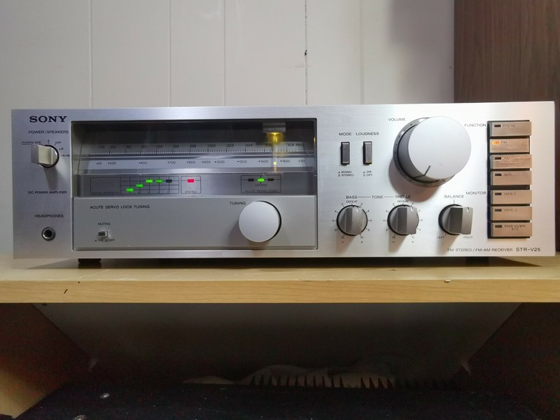 Vintage Sony STR-V25 AM/FM Stereo Receiver