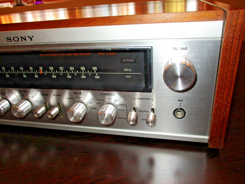 Sony STR-7055A Vintage Stereo FM-AM Receiver- Excellent Condition Original qwner gallery