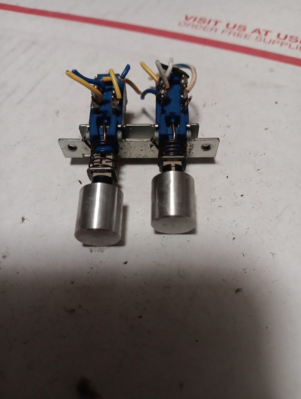 Kenwood KR-6600 Stereo Receiver Parting Out Mono / Loudness Switches With Push B