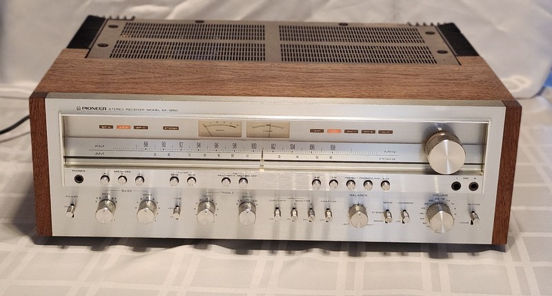 PIONEER SX-1250 STEREO RECEIVER/AMPLIFIER