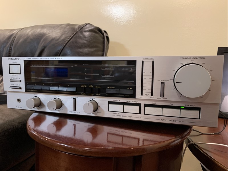 Kenwood AM-FM Stereo Receiver KR-930
