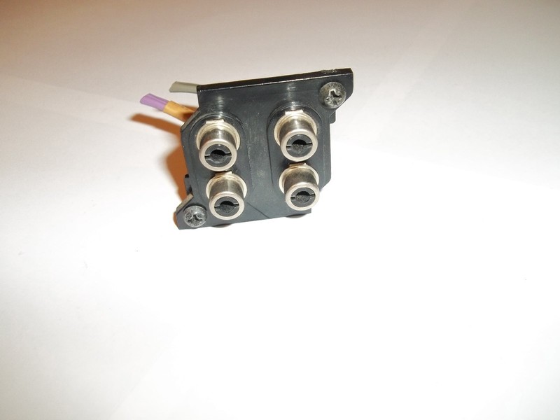 Pioneer SX-1010 SX-939 SX-9930 QX-949 QX-949-A Terminal Jack (4 Pin). AKB-014