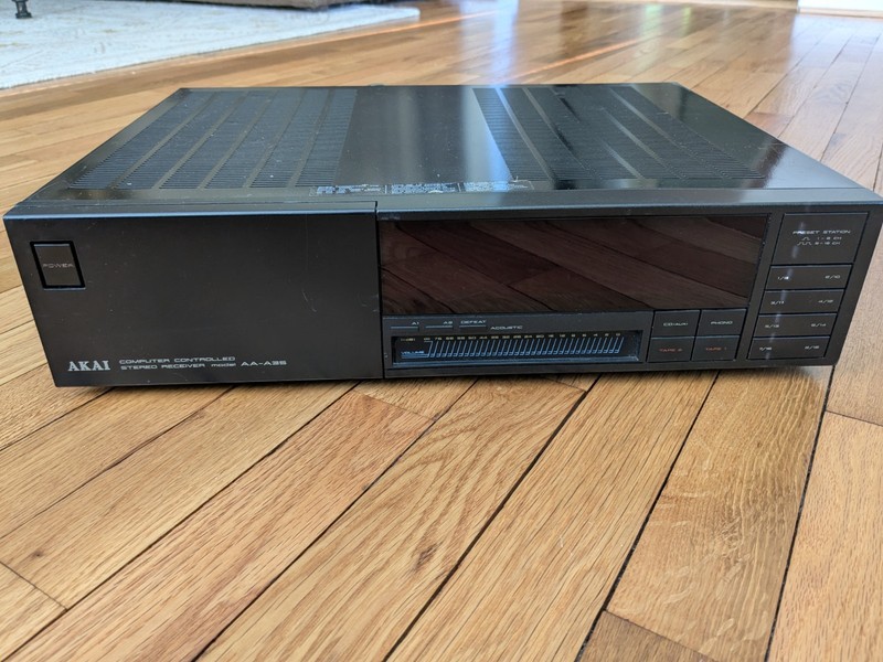 AKAI AA-A35 AM/FM Stereo Receiver VTG Vintage Audio Touch Volume Black Working