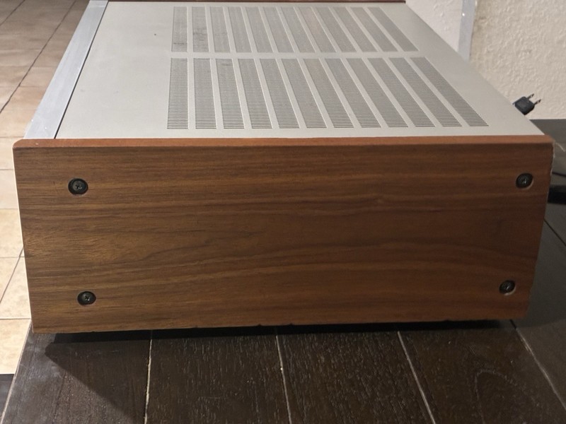 Vintage Pioneer SX-D7000 Stereo Amplifier – All Original – Works Great 1980 gallery