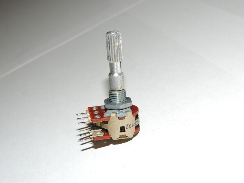 SONY STR-V5 Rotary Treble Control Switch 1-226-267-00 gallery