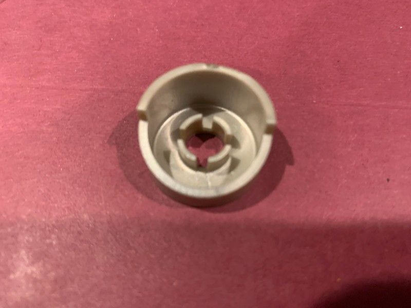 Pioneer SX-1050 Stereo Receiver – Tuning Shaft Bushing