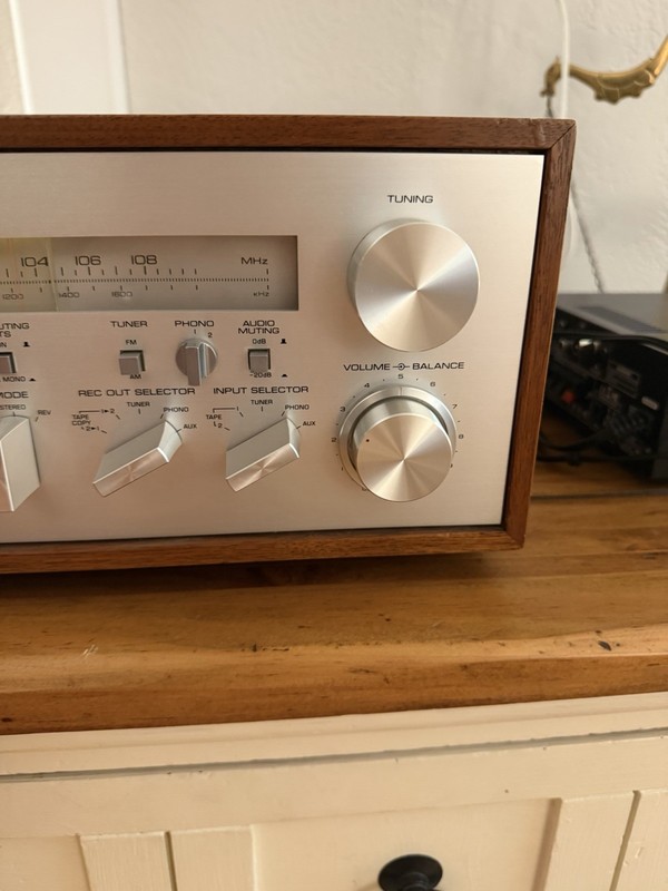 Yamaha CR-1020 Vintage AM/FM Natural Sound Stereo Receiver gallery