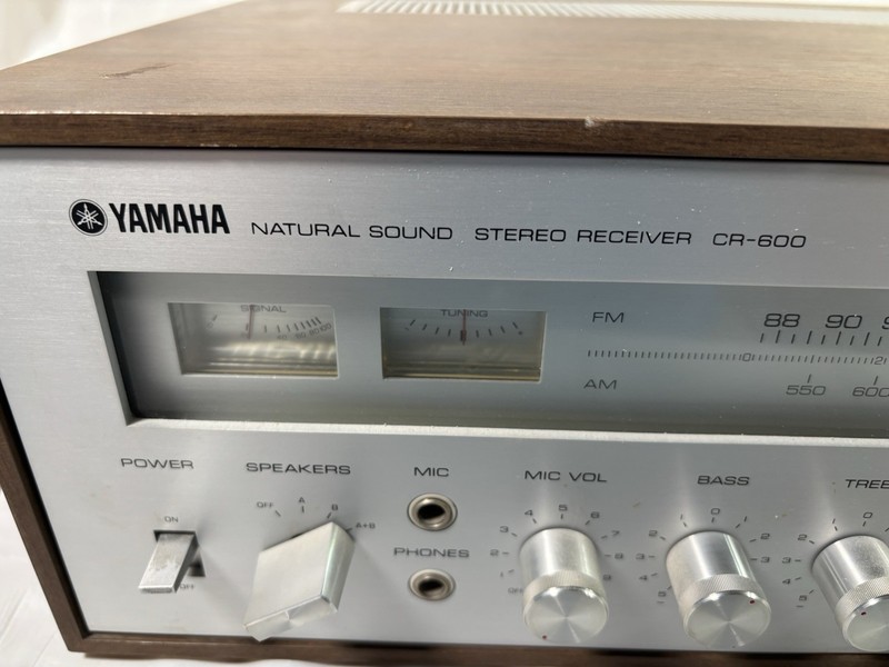 YAMAHA CR-600 VINTAGE AM/FM STEREO RECEIVER - FAIR COSMETIC CONDITION TESTED gallery