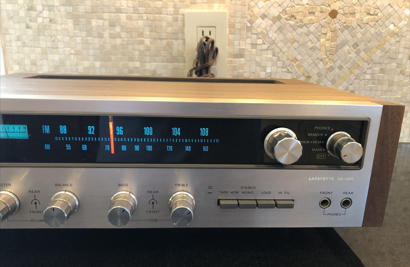 Lafayette LR-220 25 WPC Stereo AM/FM Receiver Perfect Working Condition gallery