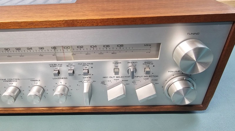 Yamaha CR-1020 Vintage AM/FM Natural Sound Stereo Receiver gallery