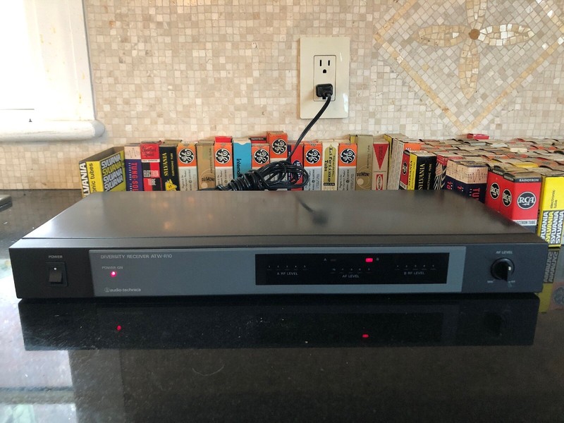 Mint Audio Technica Diversity Receiver ATW-R10 Perfect Working Condition