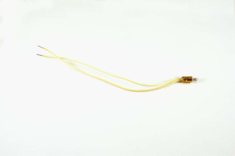 Lot of 10 - L6/50 Grain of Wheat Miniature Bulb Lamps w/ Wire Leads, 6.3V 50mA