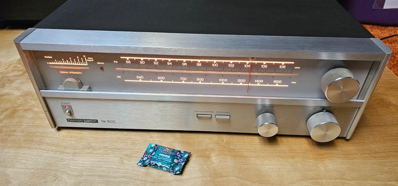 Harman Kardon HK 500 stereo Tuner. Classic silver face unit