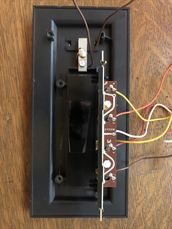 Used Magnavox VE16-07-AA Cover Plate With Lights 8-track 76-180518 gallery
