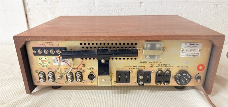 Vintage Pioneer SX-440 AM/FM Stereo Receiver (1969-71) Made In Japan gallery